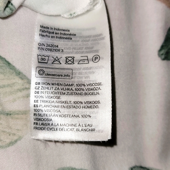 - *EUC𝅺* H&M WHT/Floral Casual Short Dress - Picture 7 of 7